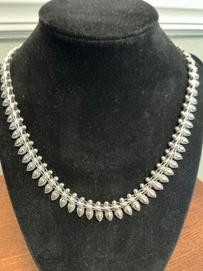 Vintage sterling silver laurel leaf necklace with markers mark